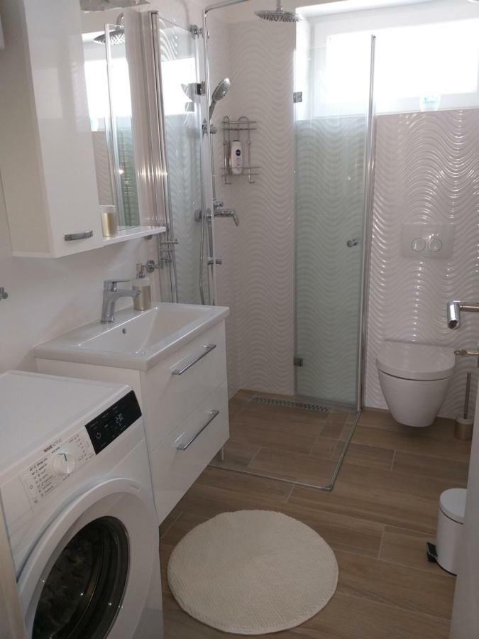 Apartman Luka Pula Exterior foto