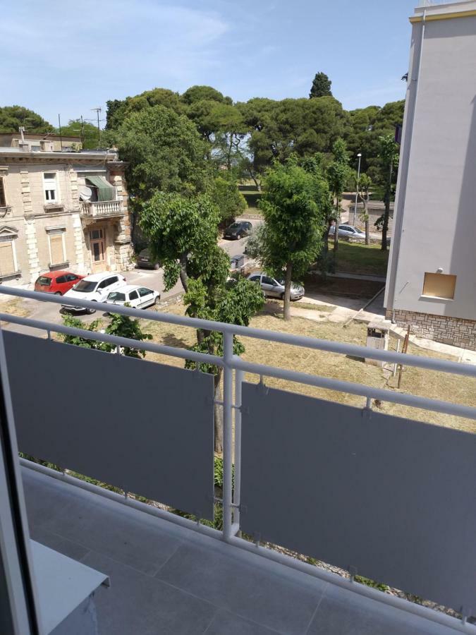 Apartman Luka Pula Exterior foto